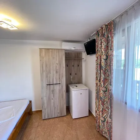 Gemini House Ultracentral 3 Margarete