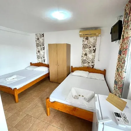 Gemini House Ultracentral 3 Margarete 3*