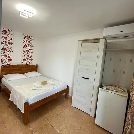 Gemini House Ultracentral 3 Margarete Konukevi Costinești