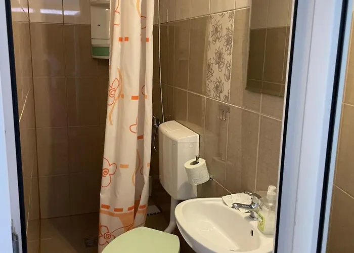 Gemini House Ultracentral 3 Margarete Maison d'hôtes Costinesti