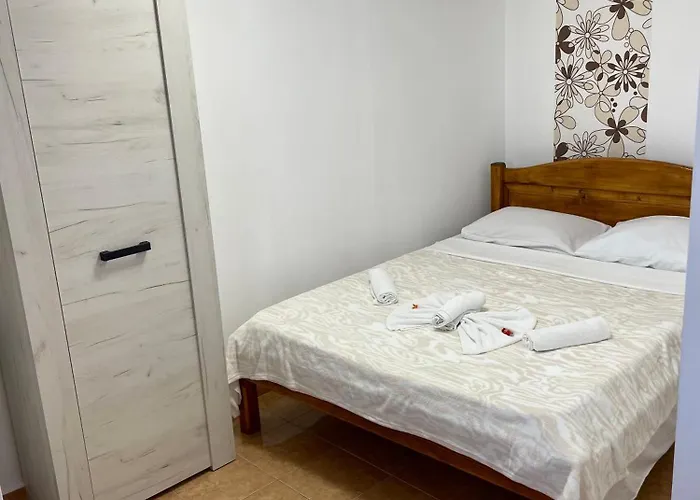 Gemini House Ultracentral 3 Margarete 3*